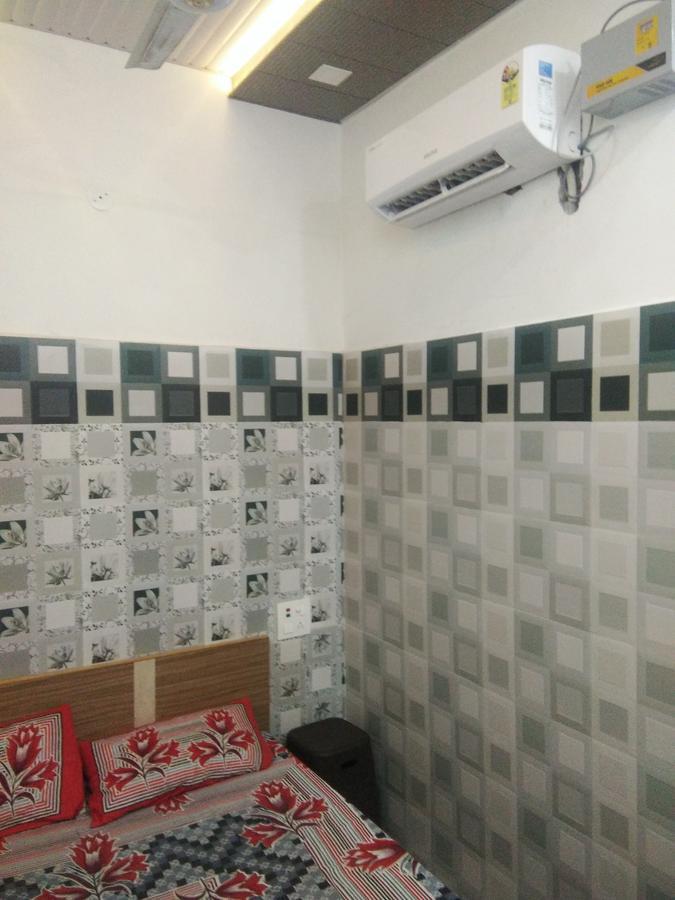 אמריצר Sukhmani Home Stay מראה חיצוני תמונה