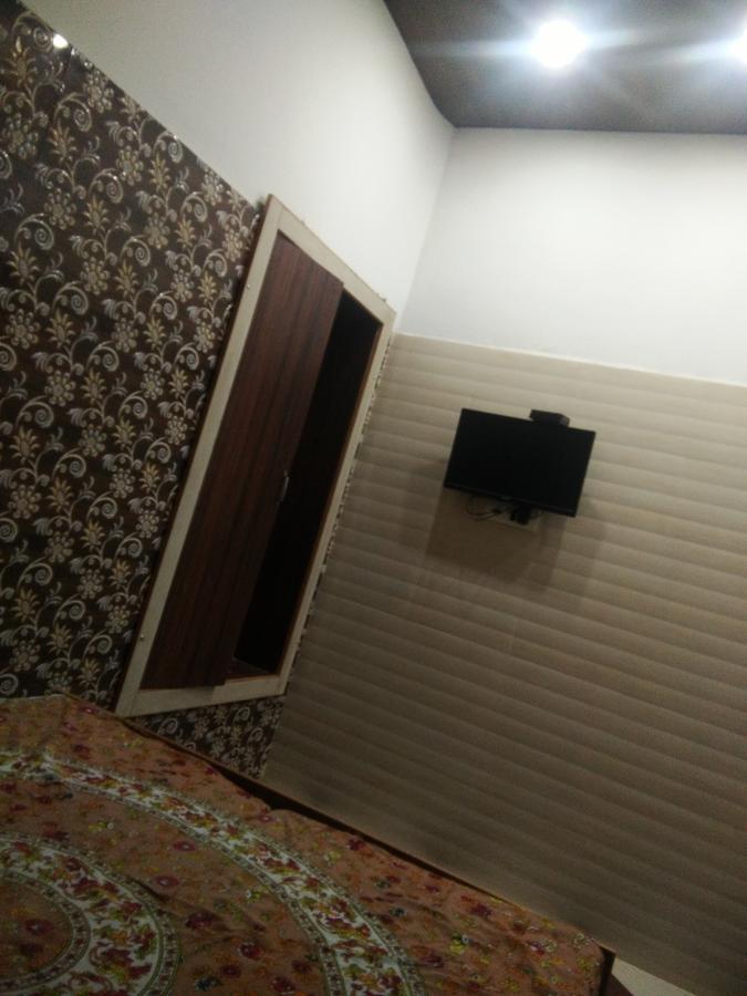 אמריצר Sukhmani Home Stay מראה חיצוני תמונה